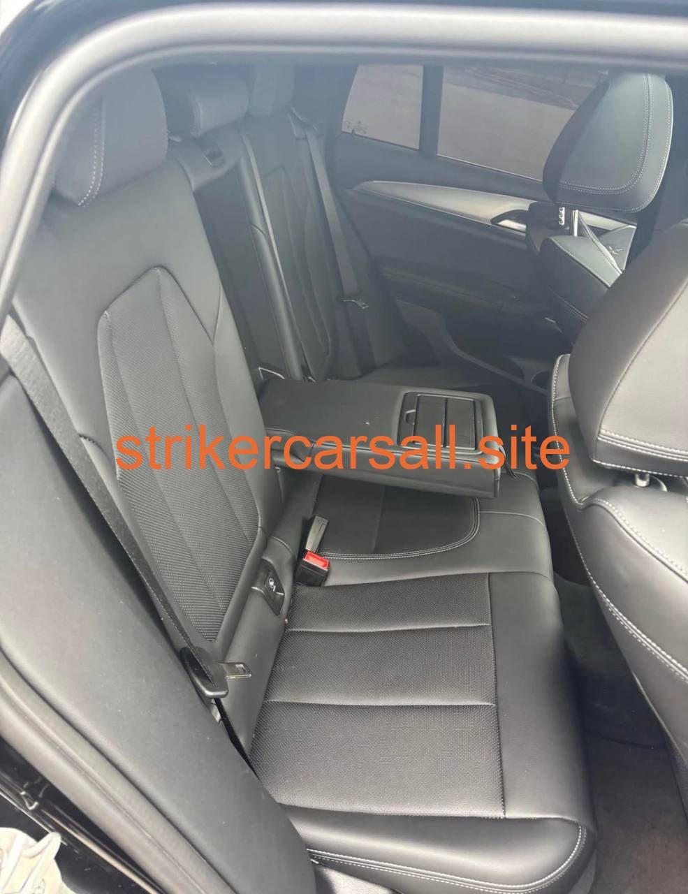 2025 BMW X4 - Image 5