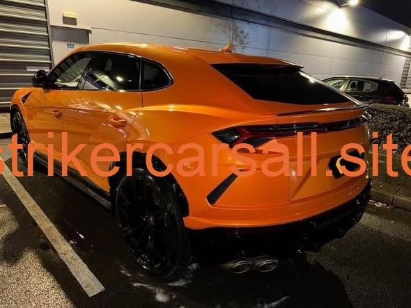 2022 Lamborghini urus - Image 4