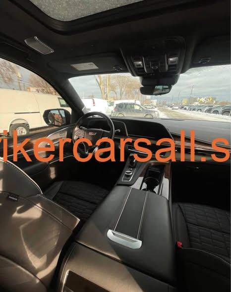 2023 Cadillac Escalade ESV - Image 5