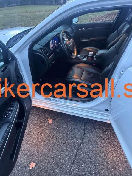 2021 Chrysler 300s - Image 4